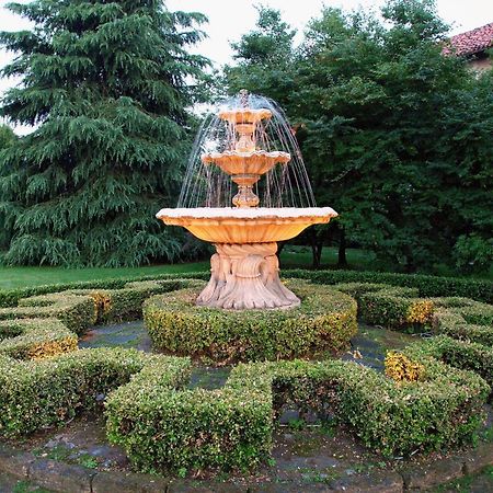Hotel Ristorante La Torretta Bianzè エクステリア 写真